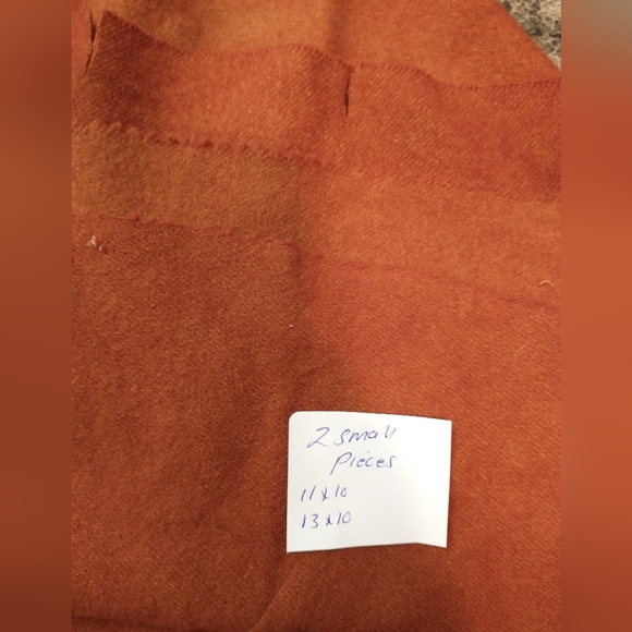 Wool 4 squares rust color - Picture 2 of 3